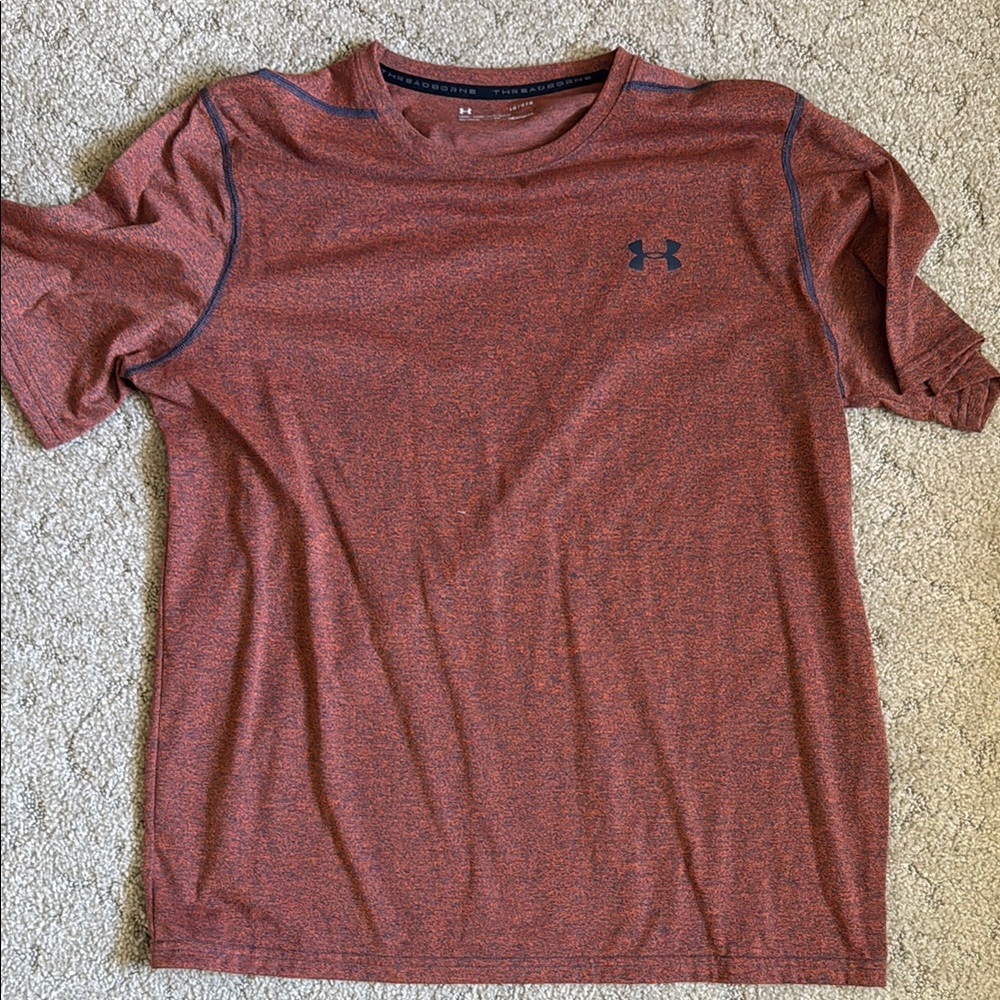 Under Armour Men’s Red Heather Tech Short Sleeve Shirt